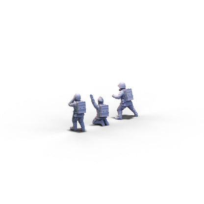 Russia | Radio Operators | 28mm miniatures